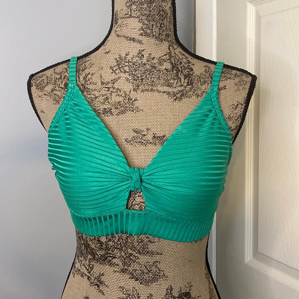 Bikini top